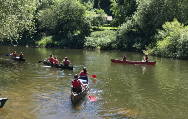 x13-Canoe-the-Wye-Ltd-37-web.jpg.pagespeed.ic_.OjAVZrqb1S