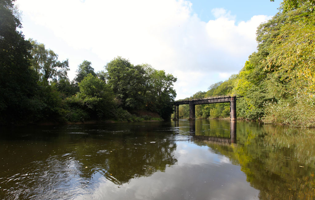 Canoe hire river Wye 9-Canoe-the-Wye-disused-railway-bridge-web Canoe hire river Wye 9-Canoe-the-Wye-disused-railway-bridge-web